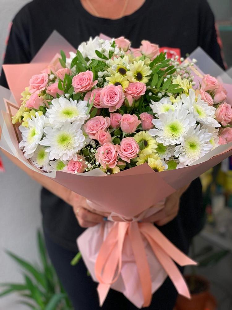 Букет цветов из: Розы и Хризантемы в Северном Республики Коми