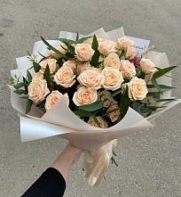 Букет Кремовые розы Латте в Северном Республики Коми