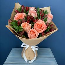Букет цветов из:  Розы и Альстромерии в Северном Республики Коми