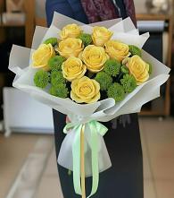 Букет цветов из:  Хризантемы и Розы в Северном Республики Коми
